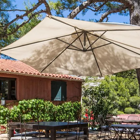 Couette-café La Garrigue